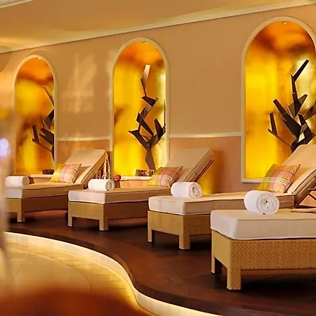 Wellness & Genuss - Engel Obertal ホテル 5*