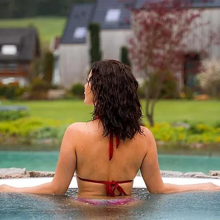 Wellness & Genuss - Engel Obertal 5* バイアースブロン