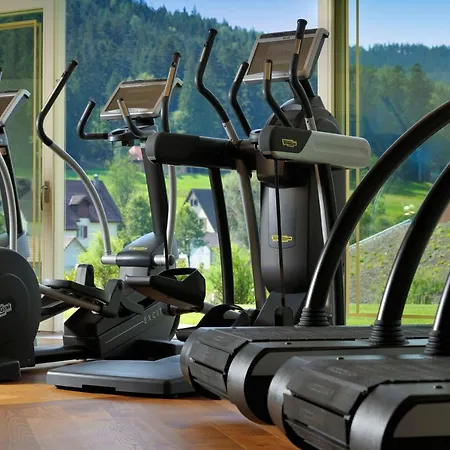 Wellness & Genuss - Engel Obertal ホテル